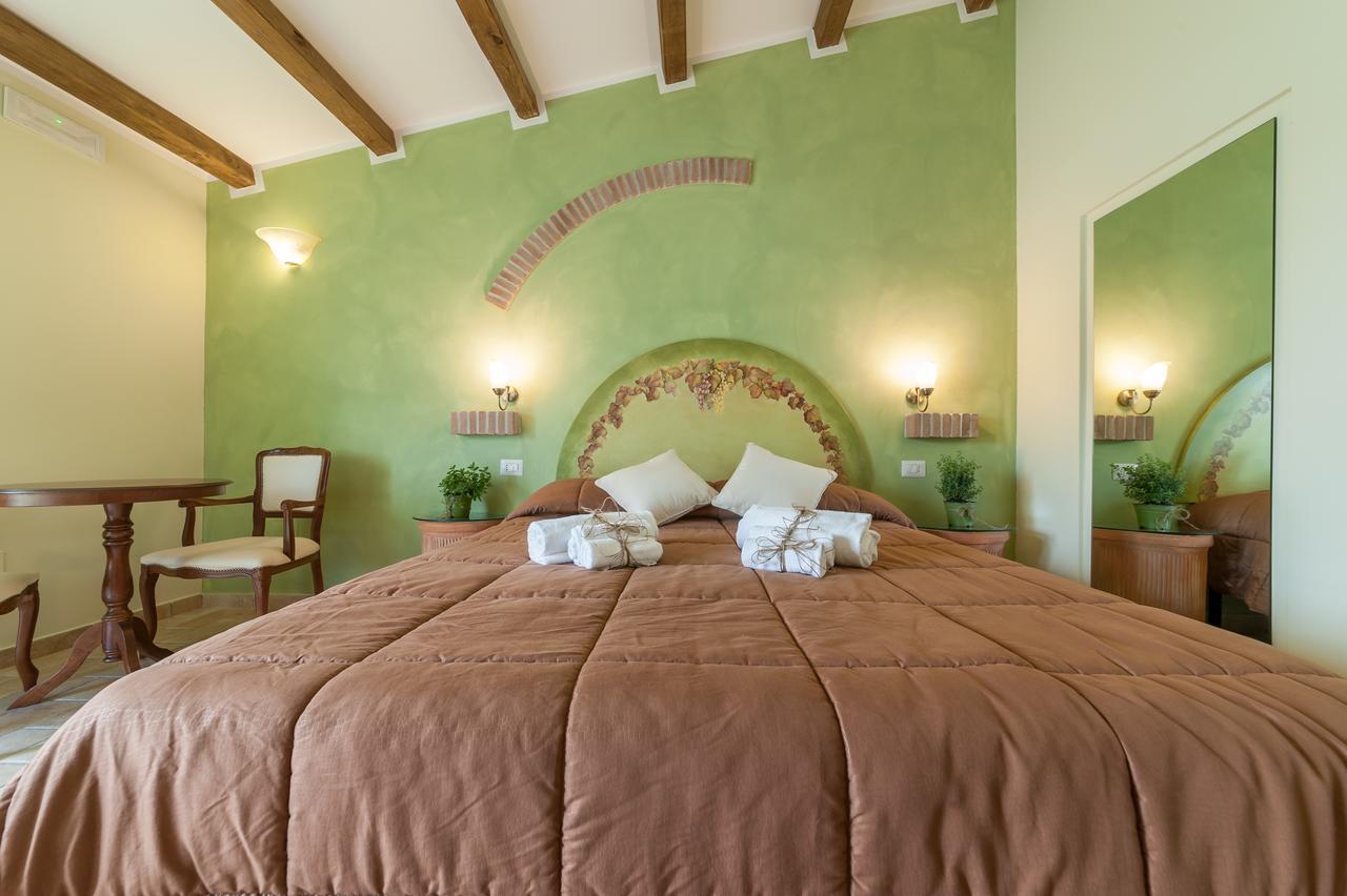 El Molino Agriturismo Фонтебланда Экстерьер фото