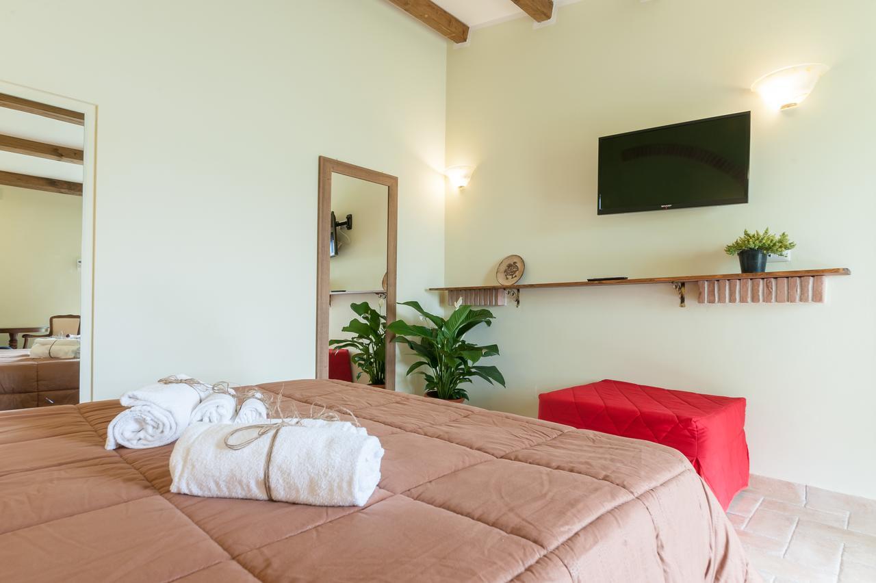 El Molino Agriturismo Фонтебланда Экстерьер фото